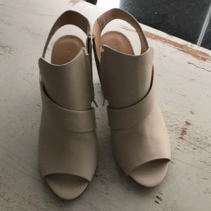Club Monaco peep toe heels